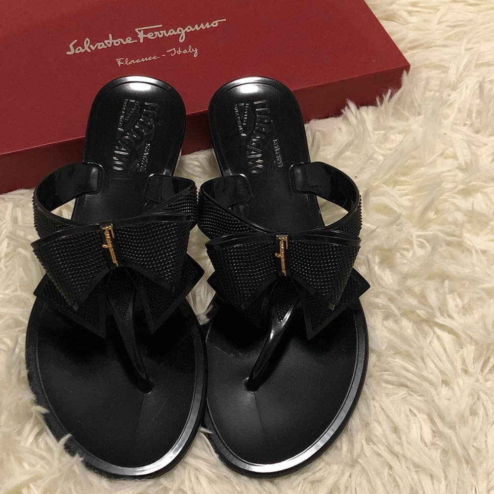 Salvatore Ferragamo Flip Flop Sandals (Free Dior Lip Glow) - Picture 8 of 8